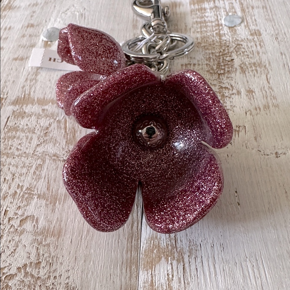 COACH GLITTER RESIN TEA ROSE BAG CHARM SILVER/STRAWBERRY NWT - Picture 2 of 6